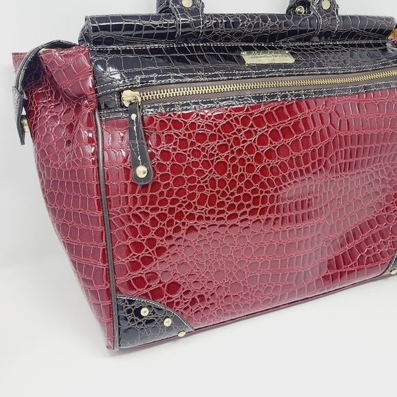 Samantha Brown | Red Faux Leather Crocodile Print Travel Bag (One Size) - Picture 3 of 16